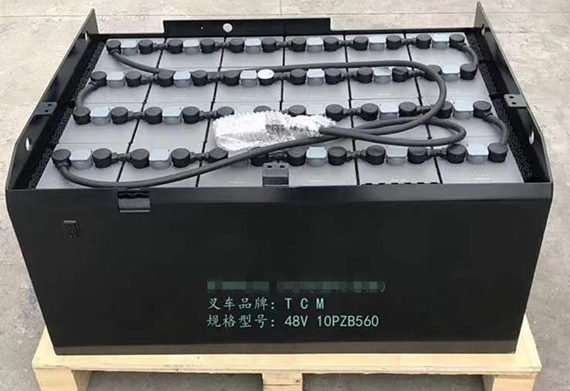 叉車蓄電池過(guò)度放電導(dǎo)致電解液密度下降